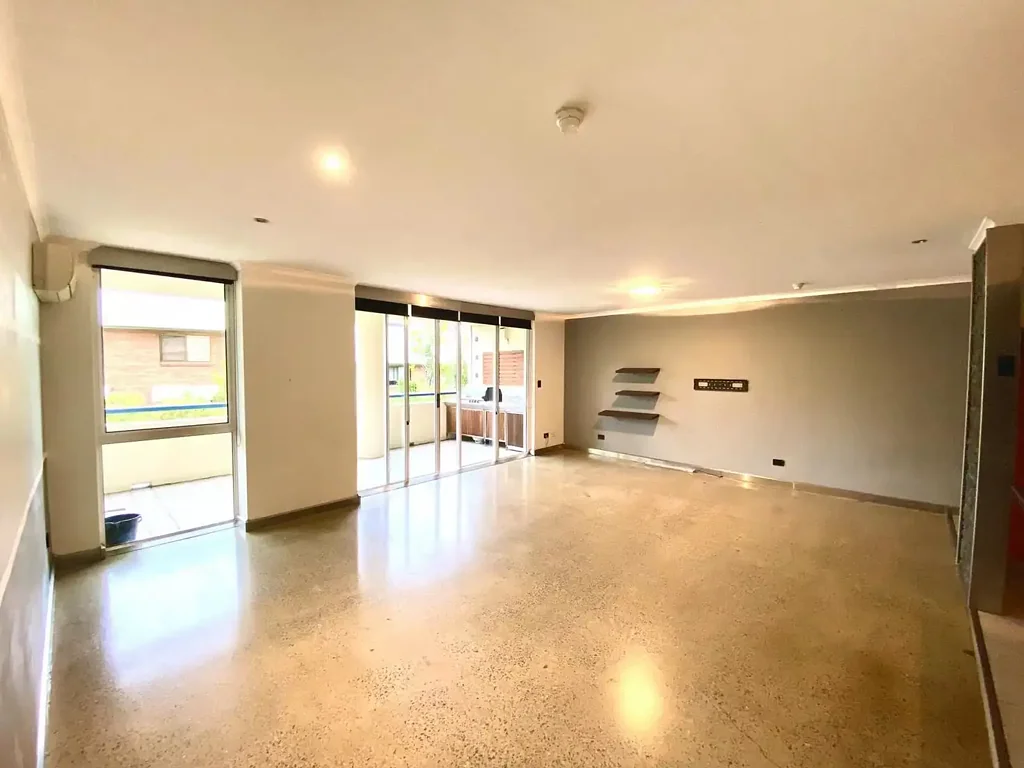 Spacious 2 Bedroom Apartment in Prime Kangaroo Point Location