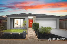 19 Baltic Circuit, Point Cook