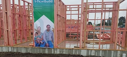新西兰新建住房成本一路飙升，房地产专家给出了什么建议？