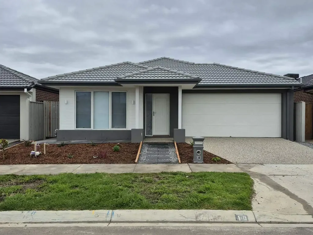Luxury, Light & Lifestyle in the Heart of Officer