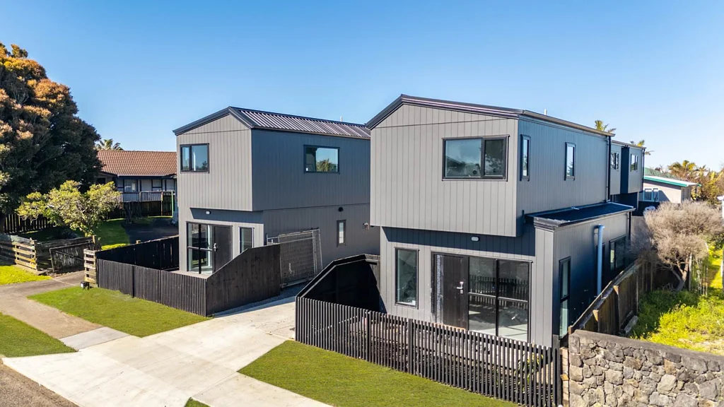 Clendon Park 2部屋 Brand New Freehold Townhouses – Modern Living