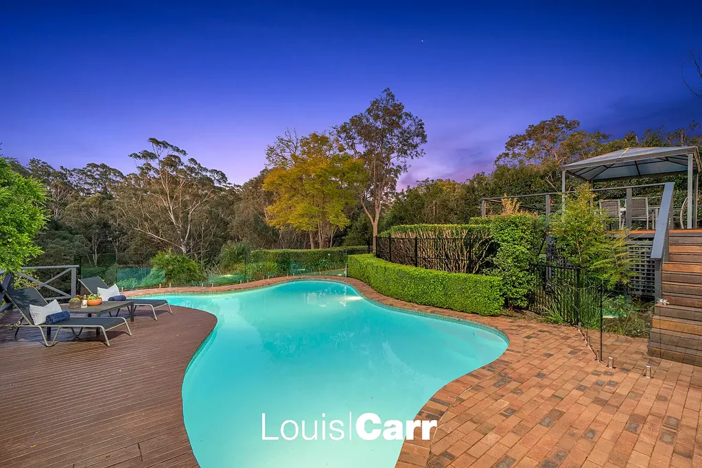 Glenhaven 5 Bedroom Spacious Family Home in Blue Ribbon Location