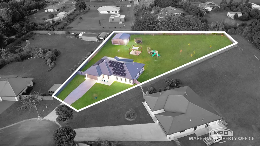 Mareeba 4房  Executive Family Living on 4,089m² with Shed, Solar & Entertaining