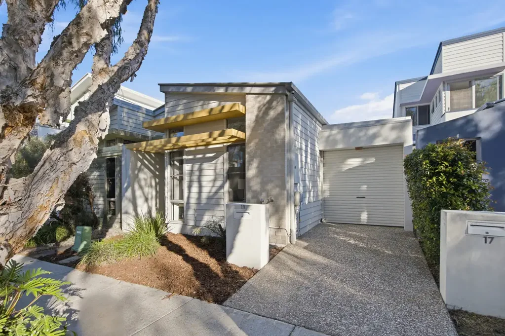 Fitzgibbon 3房 现代单层住宅，无物业管理费 Contemporary Lowset Living with No Body Corporate Fees