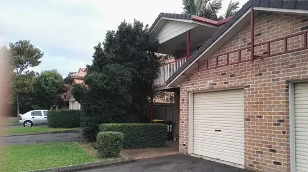 Solar Panels 2 Aircons Walk To Bus Stop and School 3 121 GOLDEN AVENUE, CALAMVALE