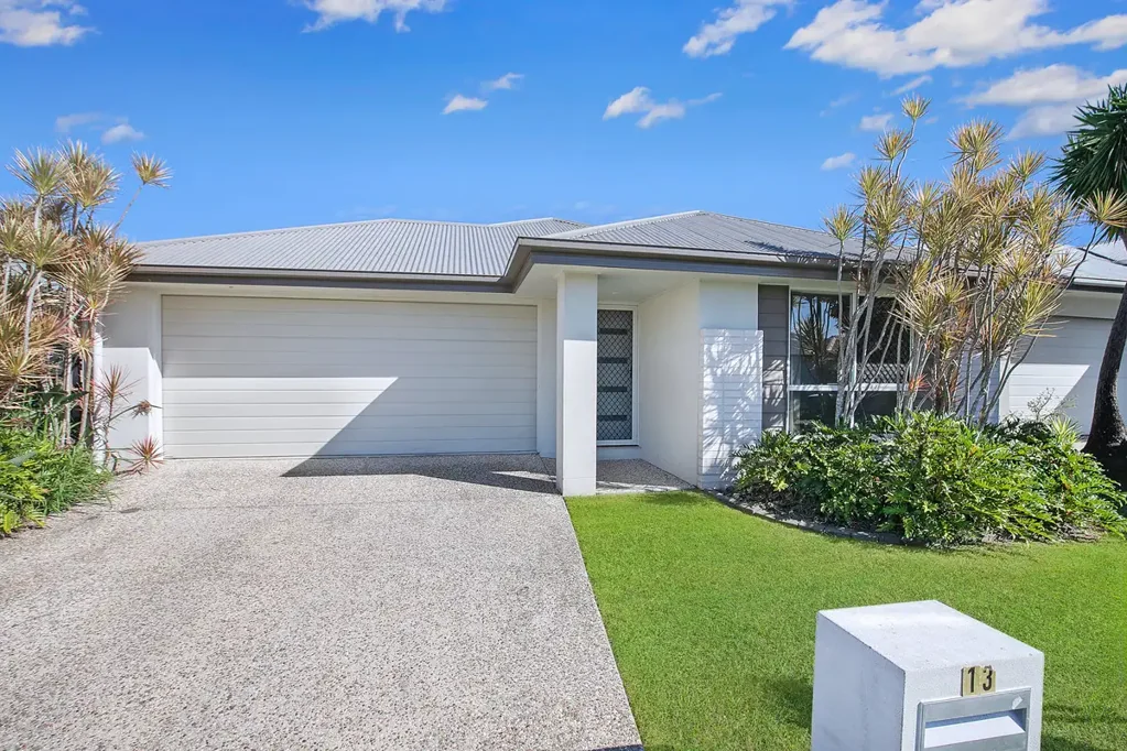 Lovely 4 bedroom low-set with multi living areas and double garage!