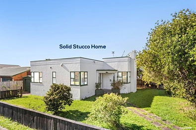 Mount Roskill 3 Slaapkamer Corner-Site Charm with Double-Glazed Comfort
