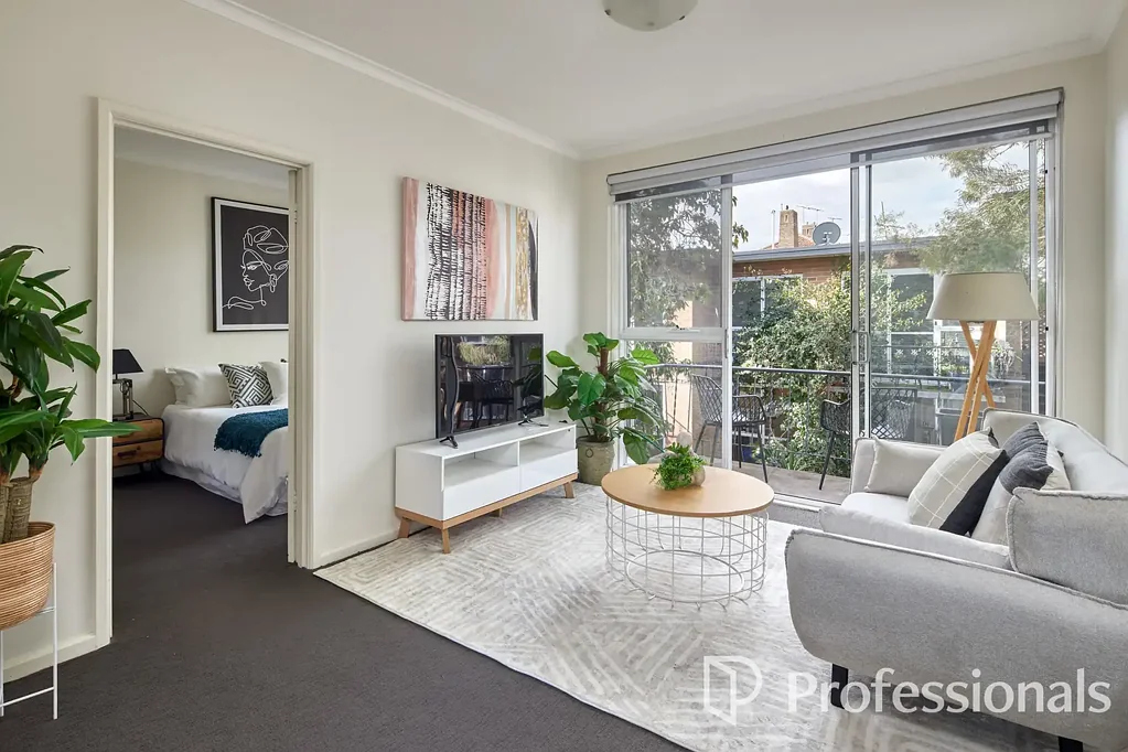 11/23 Robe Street, St Kilda, VIC 3182