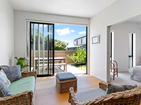 Mount Eden 1部屋 ESTATE DEMANDS SALE!  PRICE HEAVILY REDUCED