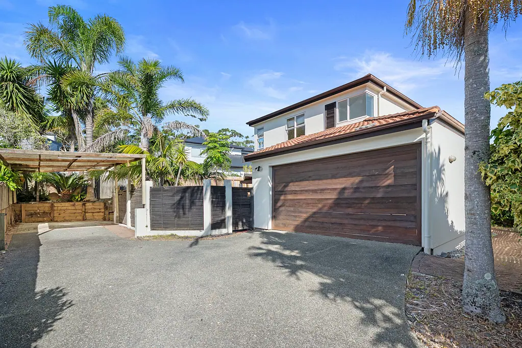 2/13 Stoneleigh Court, Sunnynook, North Shore City, Auckland