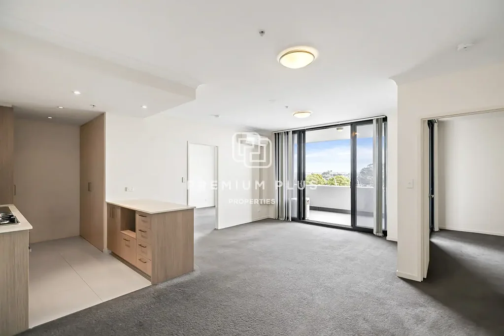 Liverpool 2 Bedroom Modern Two-Bedroom Retreat in SkyHaus Towers with Pool & Resort Style Amenities