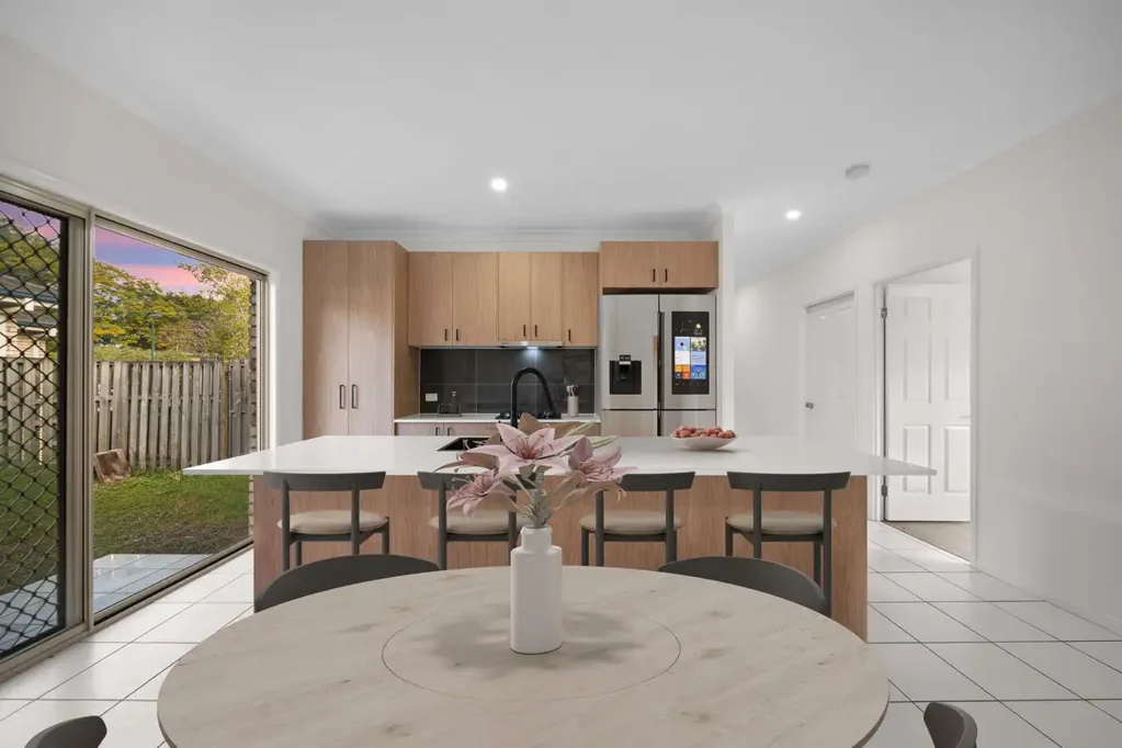 Redbank Plains 4Kwarto Freshly Renovated Family Home!