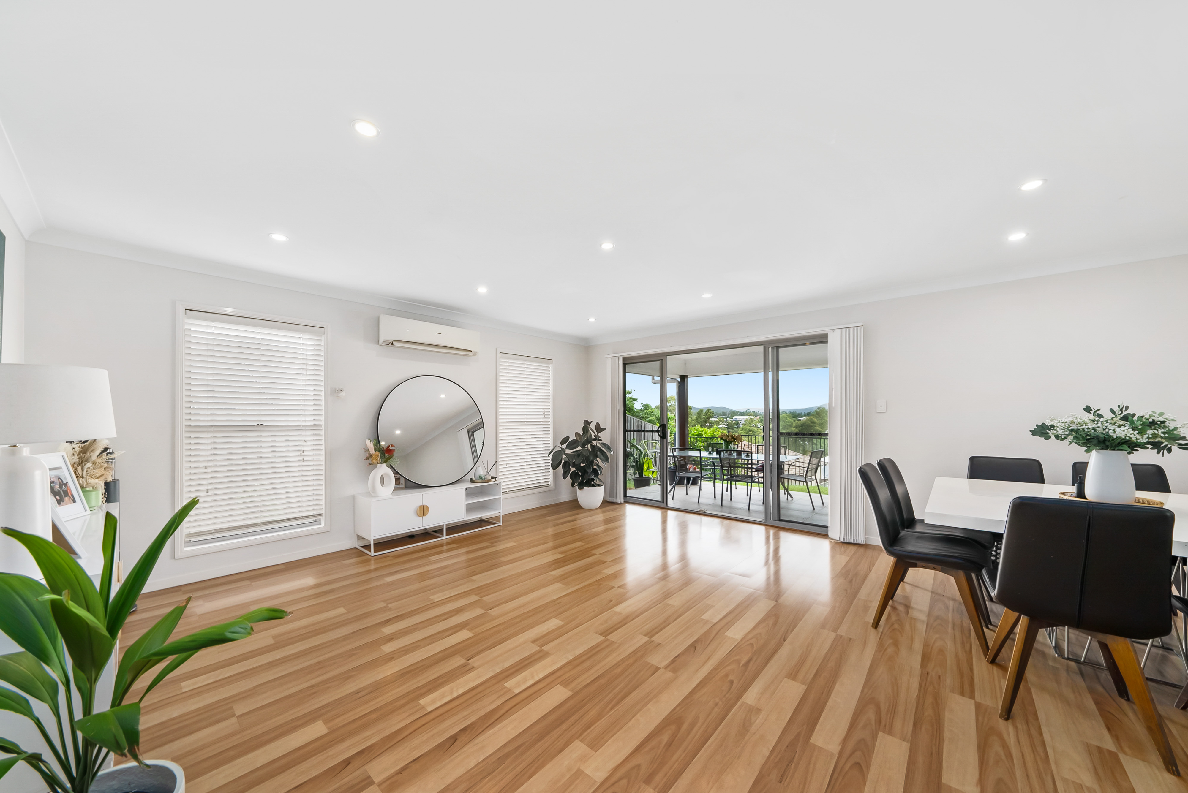 10 CONJOLA CR, UPPER COOMERA QLD 4209, 0部屋, 0バスルーム, House