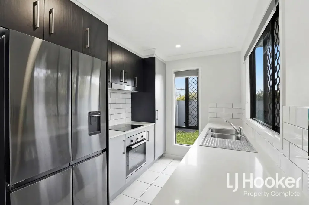 24/8 Highlands Street, Yarrabilba, QLD 4207
