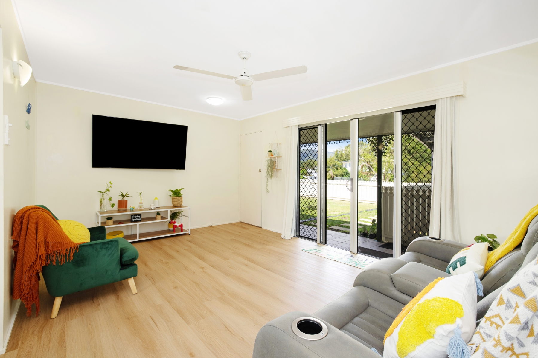 15 TRICKEY AV, CRANBROOK QLD 4814, 0 habitaciones, 0 baños, House