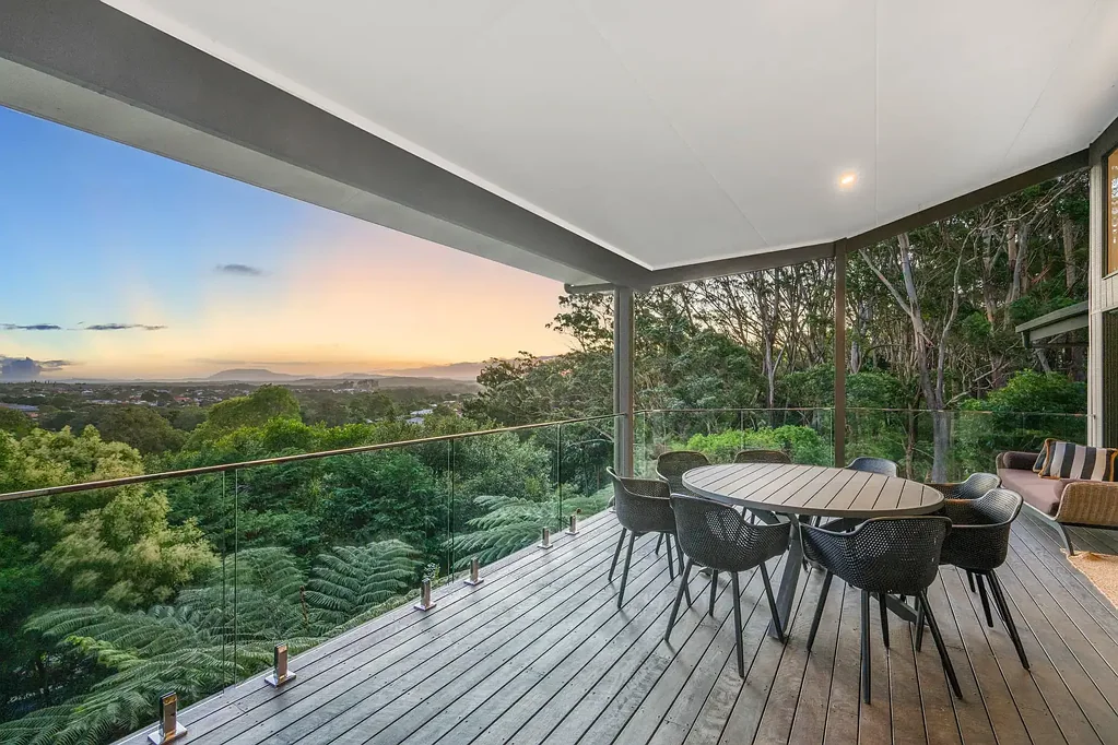 Port Macquarie 4房  Private Coastal Sanctuary with Sweeping Views