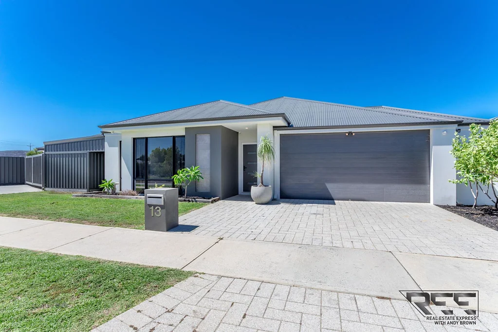 13 Macintyre View, Hilbert, WA 6112