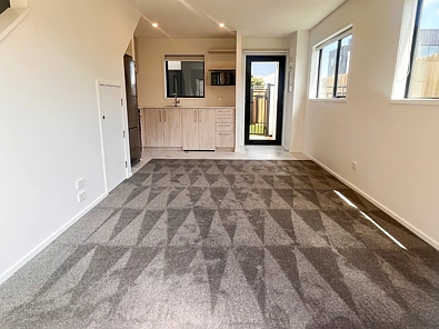 Two bedroom, 2 bathroom townhouse!