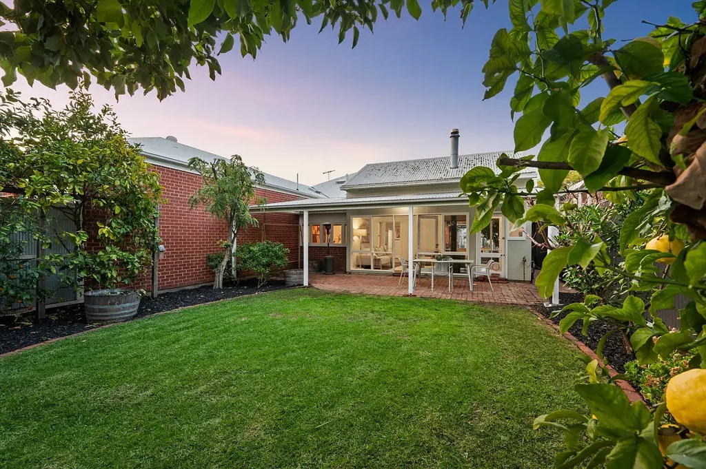 Hyde Park 3Habitaciones Rarely Offered, Exceptionally Positioned