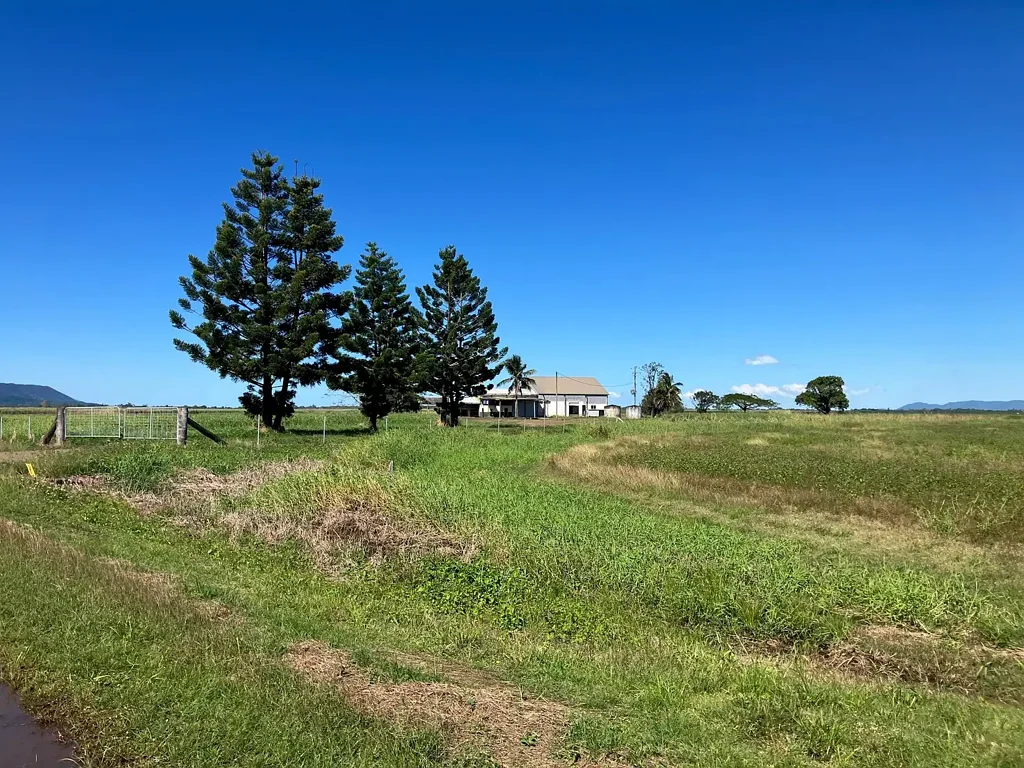 Glen Isla Commercial Opportunity | Large Shed & Rural Lifestyle Property