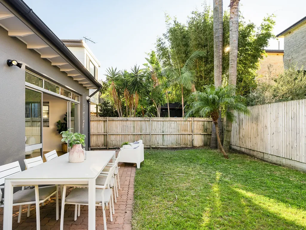 North Bondi 4ਬੈੱਡਰੂਮ Stylishly reinvented bungalow on prized family street