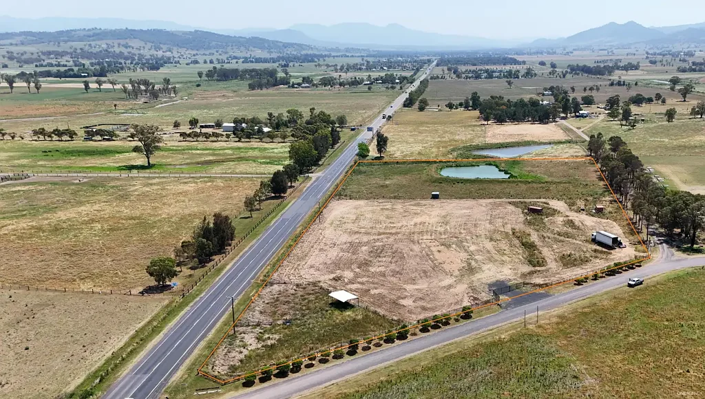Scone Opportunities with this level of highway frontage and proximity to Scone are tightly held - secure your position in the Upper Hunter today.