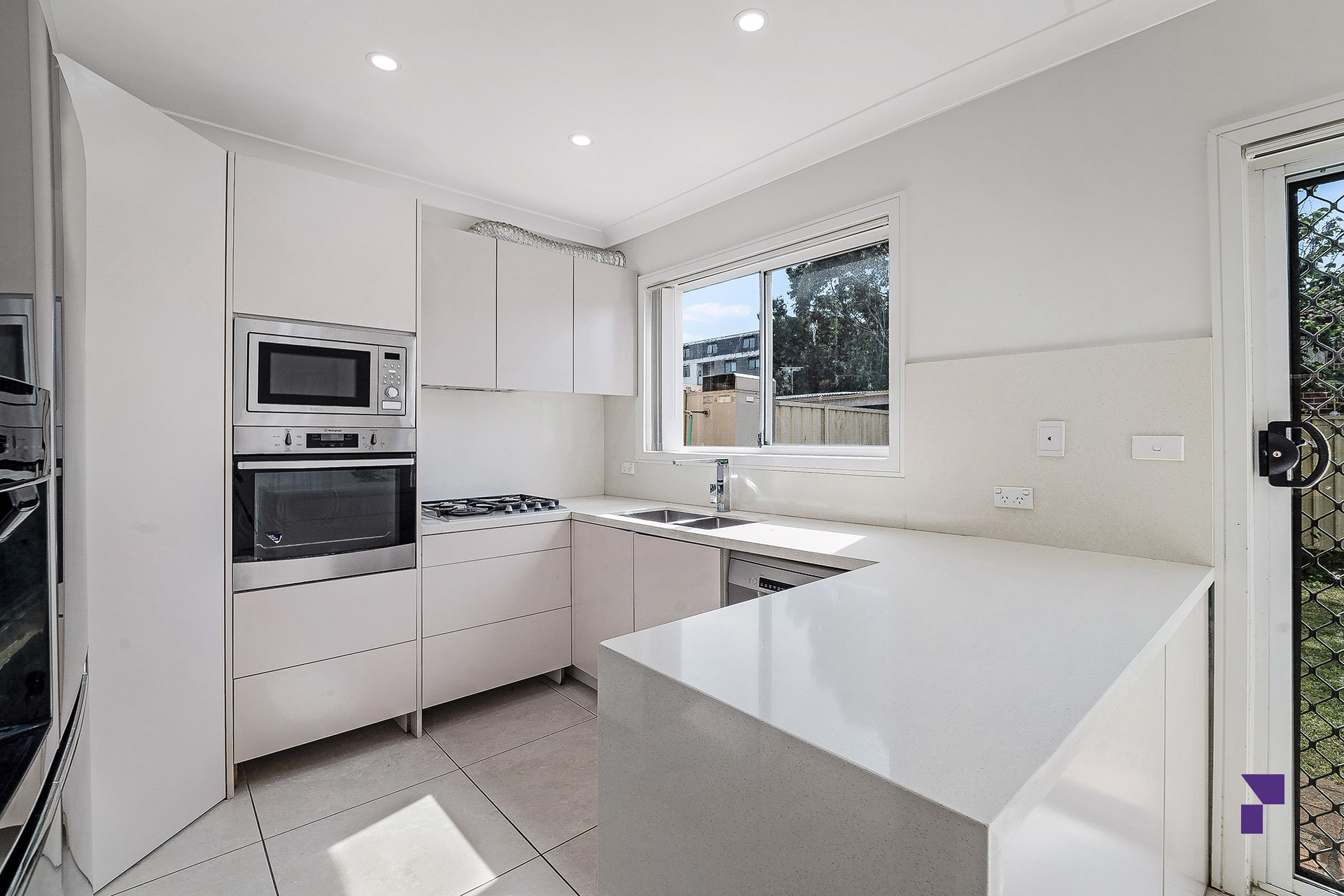 UNIT 3 17-19 MAYBERRY CR, LIVERPOOL NSW 2170, 0 침실, 0 욕실, Townhouse