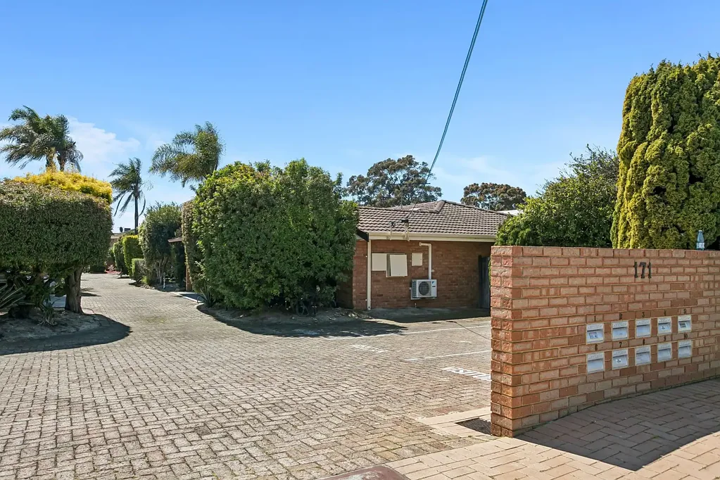 9/171 N Beach Dr, Tuart Hill, WA 6060