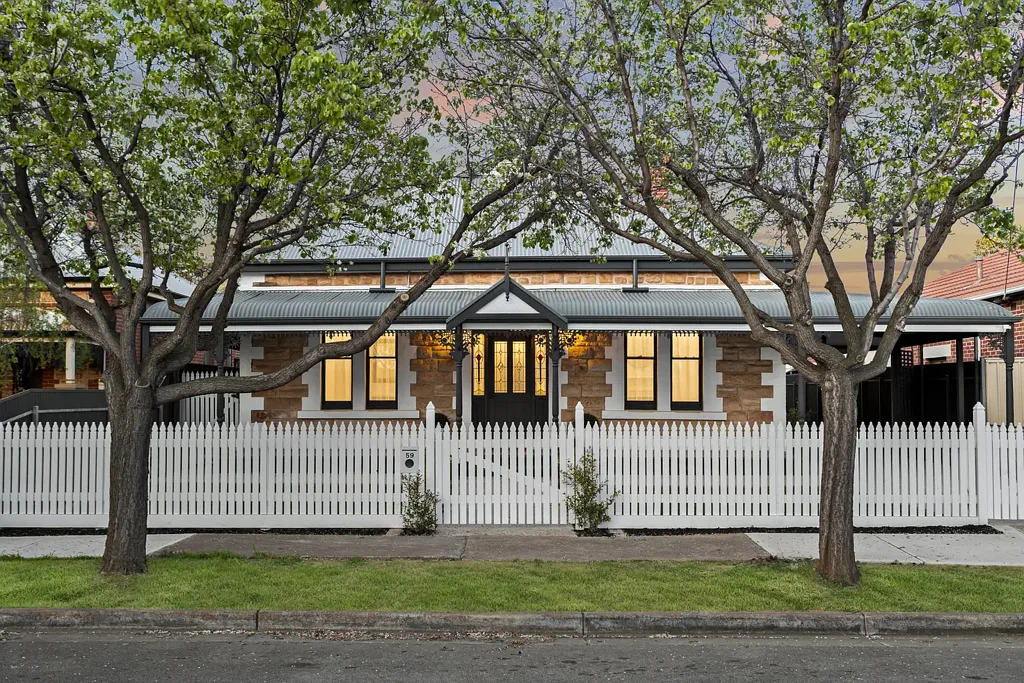 Woodville Park 4Zimmer A Landmark Sandstone Villa Reimagined for Modern Luxury