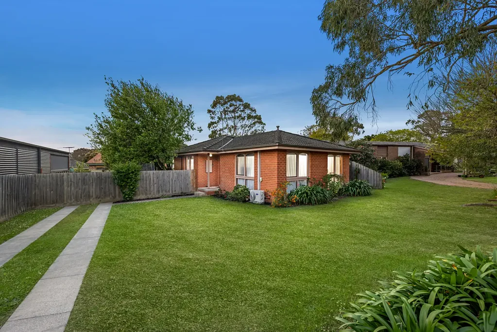 Ferntree Gully 3Kwarto Comfortable Living with a Generous Backyard
