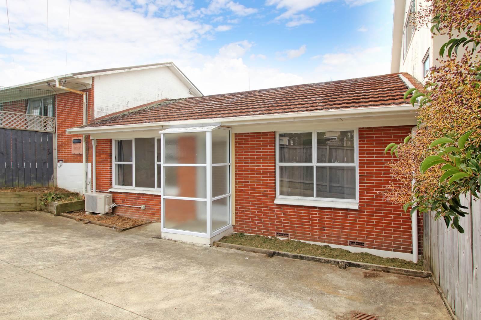 2/118 Lake Road, Belmont, Auckland - North Shore, 2 રૂમ, 1 બાથરૂમ