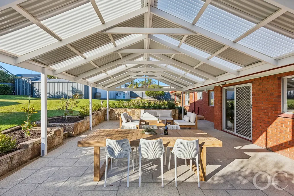 Morphett Vale 3Habitaciones Open the Door to Space, Storage & Endless Possibilities