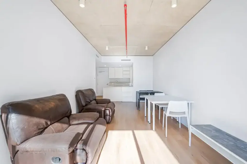 Woden Town Centre - Fully Furnished 2-Bedroom Apartment