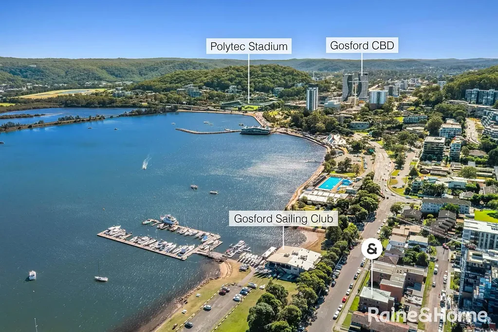 Point Frederick 2房  Relaxed Waterfront Living in Prestigious Point Frederick