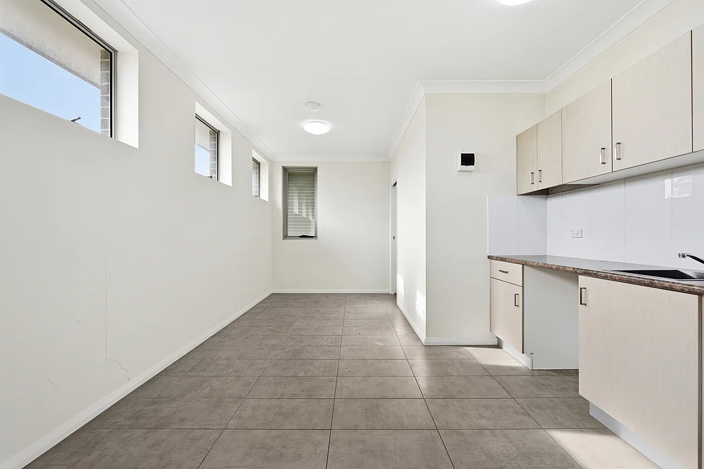 Modern Studio in Merrylands