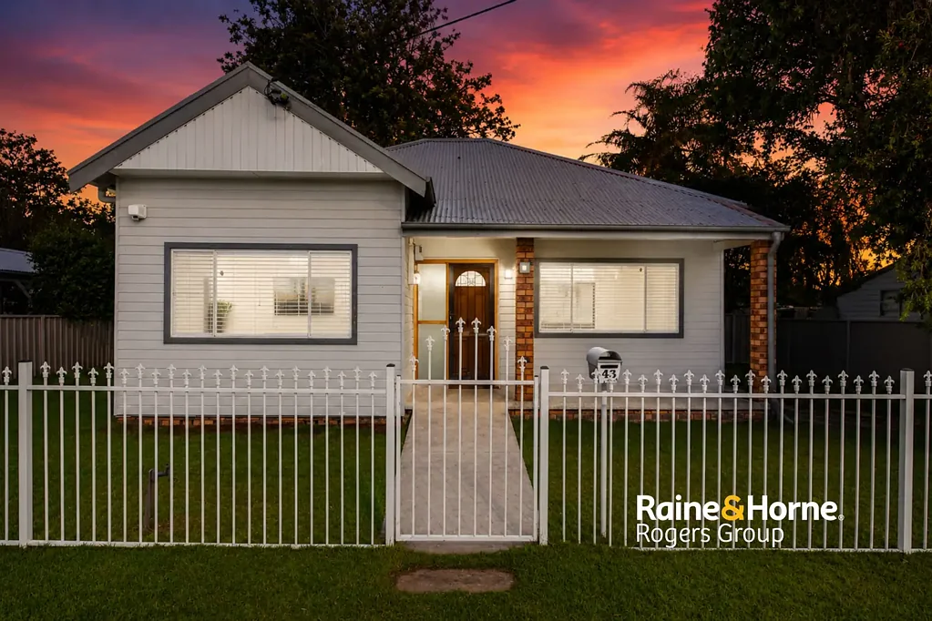 Cessnock 3غرفة نوم Quarter Acre Opportunity with Endless Potential