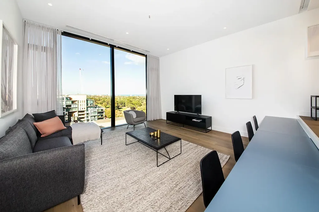 Fully Furnished Executive Apartment Opposite Albert Park Lake – Luxury, Light & Lifestyle