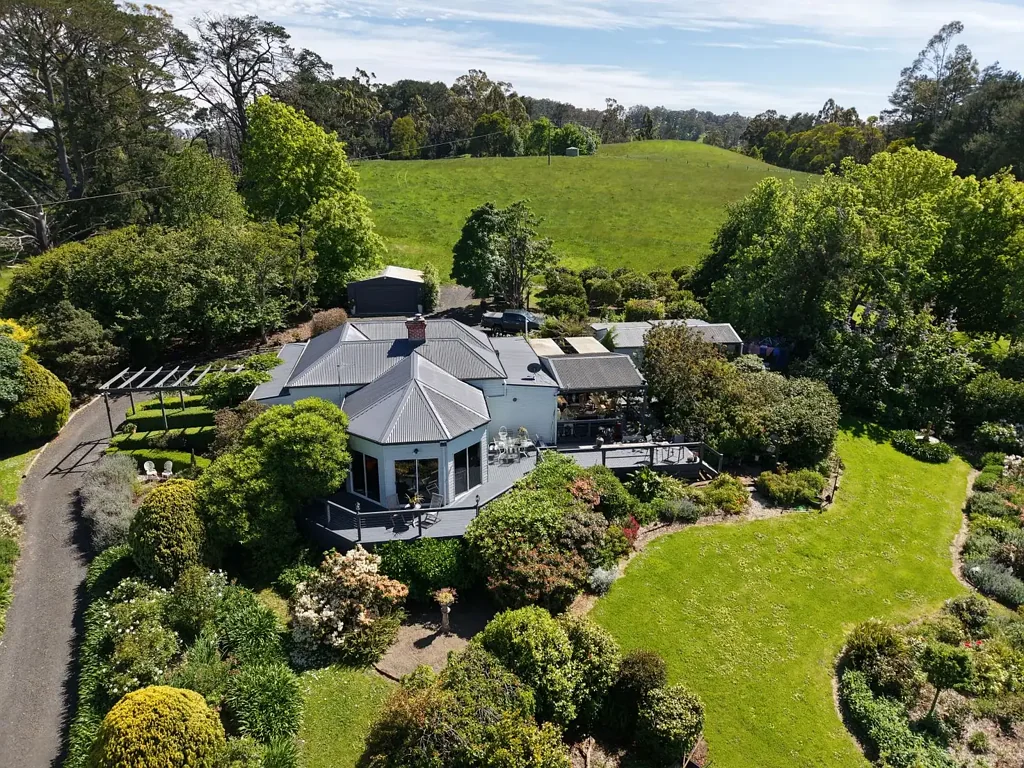 Mirboo North A breathtaking country retreat