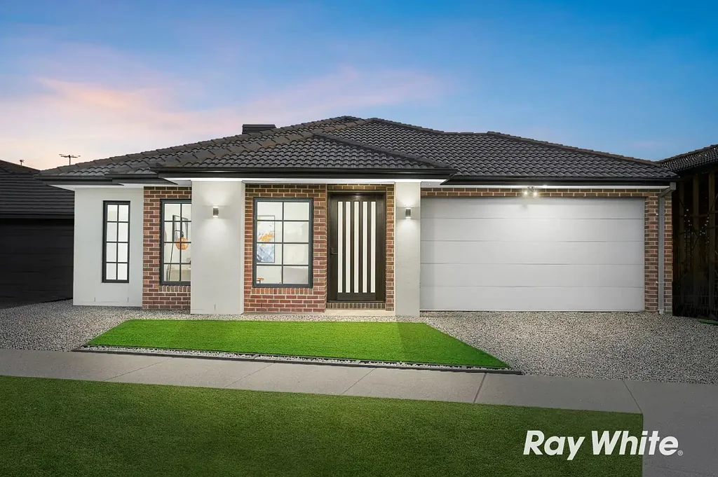 Woodstock 4房  Multiple Living Areas - Brand New & Ready to Move In !!