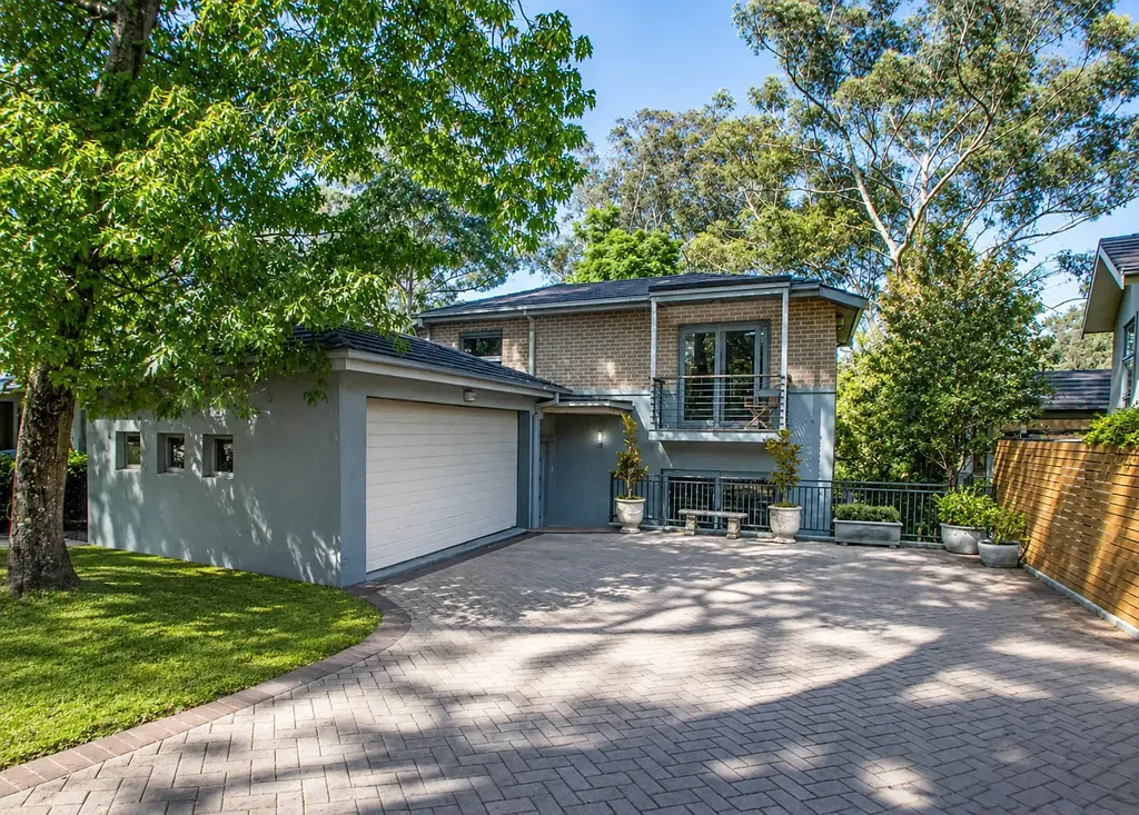 STUNNER!!! THE PERFECT FAMILY HOME!!!