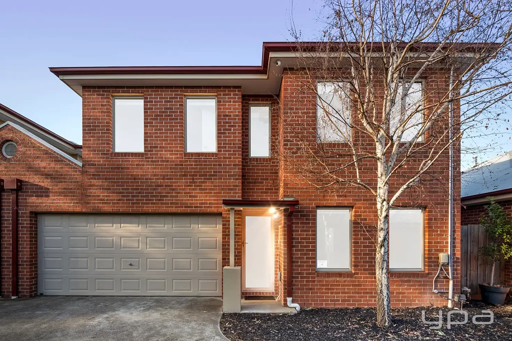 2/11 Parker Street, Werribee, VIC 3030