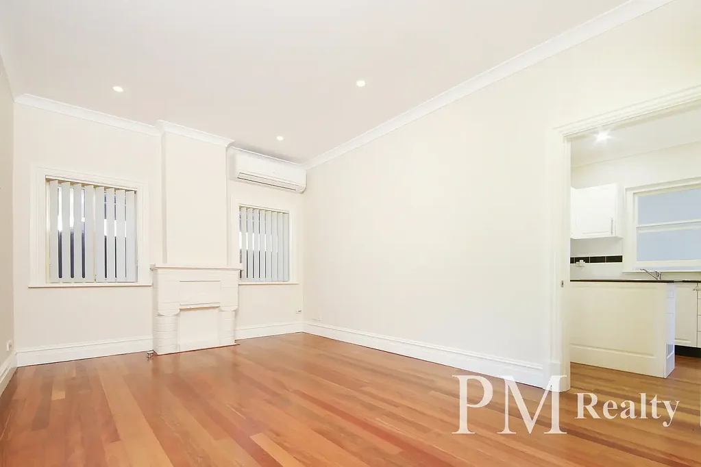 Large 3 Bedroom Family Home