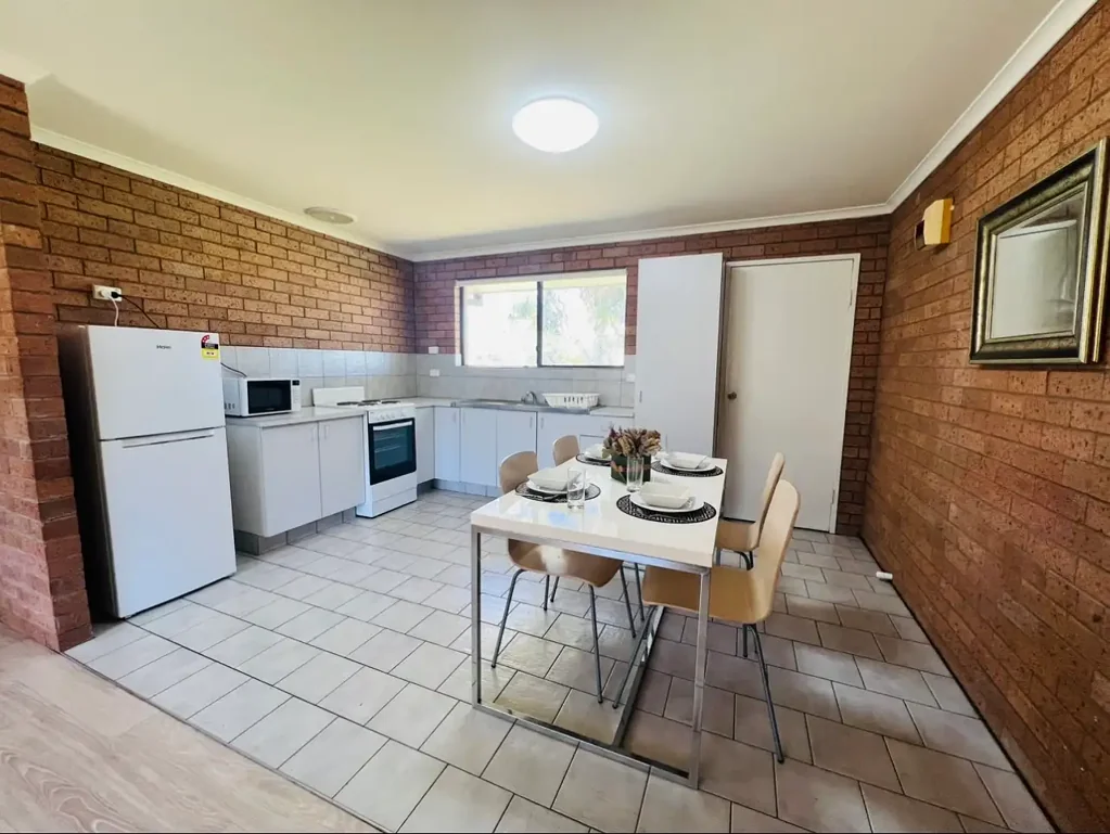 For Rent Central West - 6862 1265