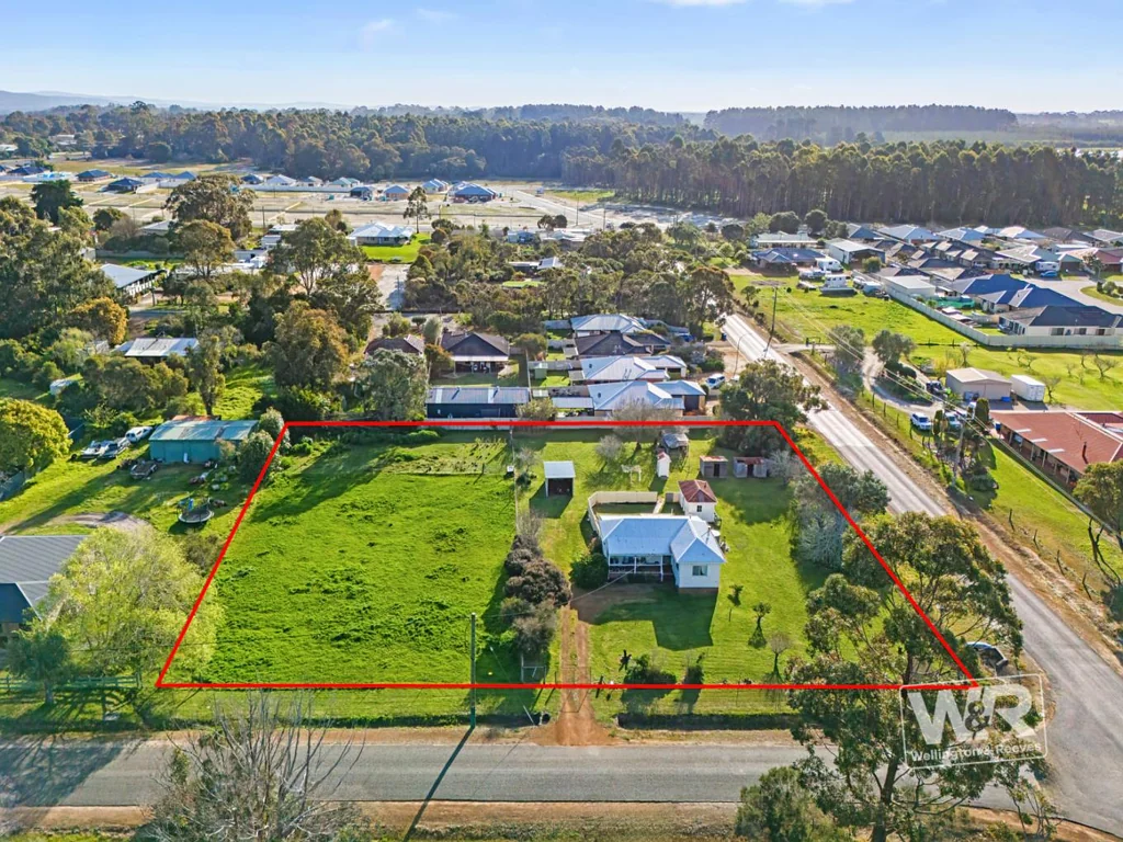 31 Silver Street, Mckail, WA 6330