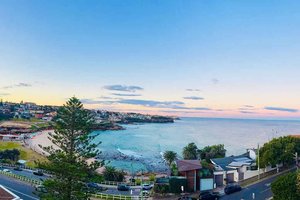 Enjoy the ever changing view of Bronte Beach