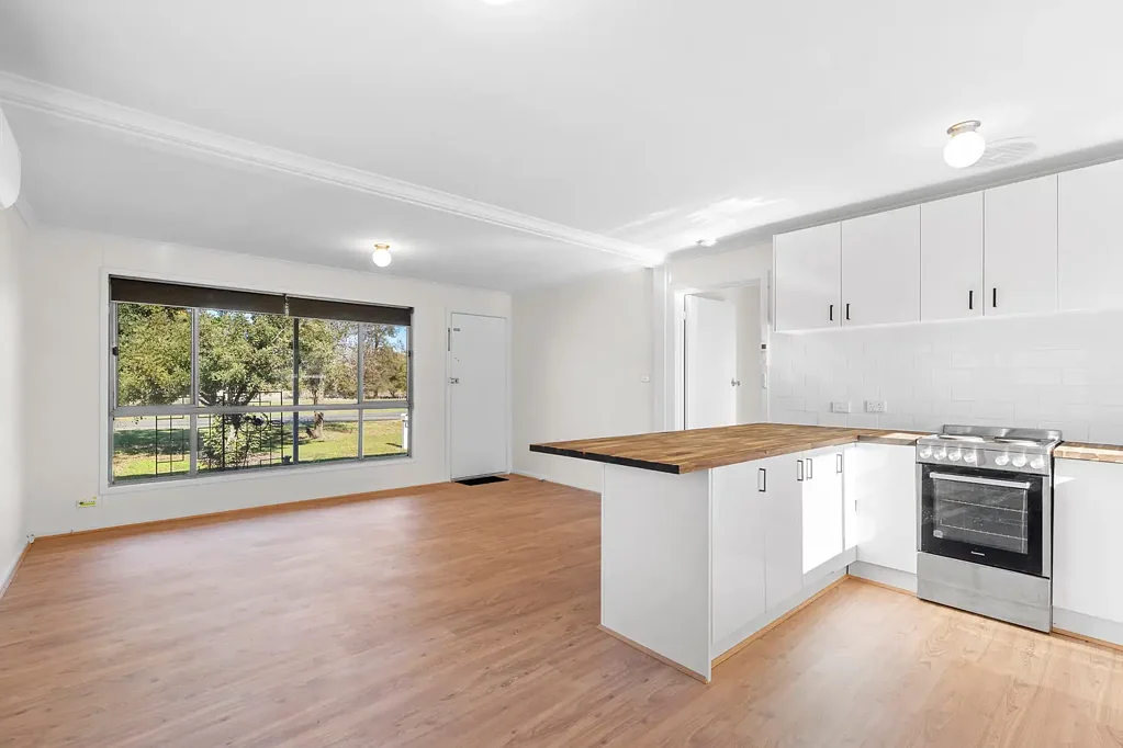 Lockhart 3房  Fully Renovated Gem In The Heart of Lockhart - Ideal First Home Or Investment!