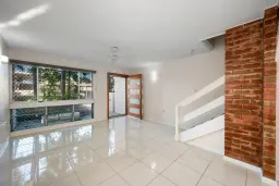 7/24 Bayswater Terrace, Hyde Park