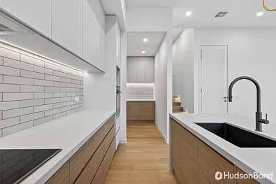 2 Viscount Drive, Doncaster, VIC 3108, 5房, 3浴, Townhouse