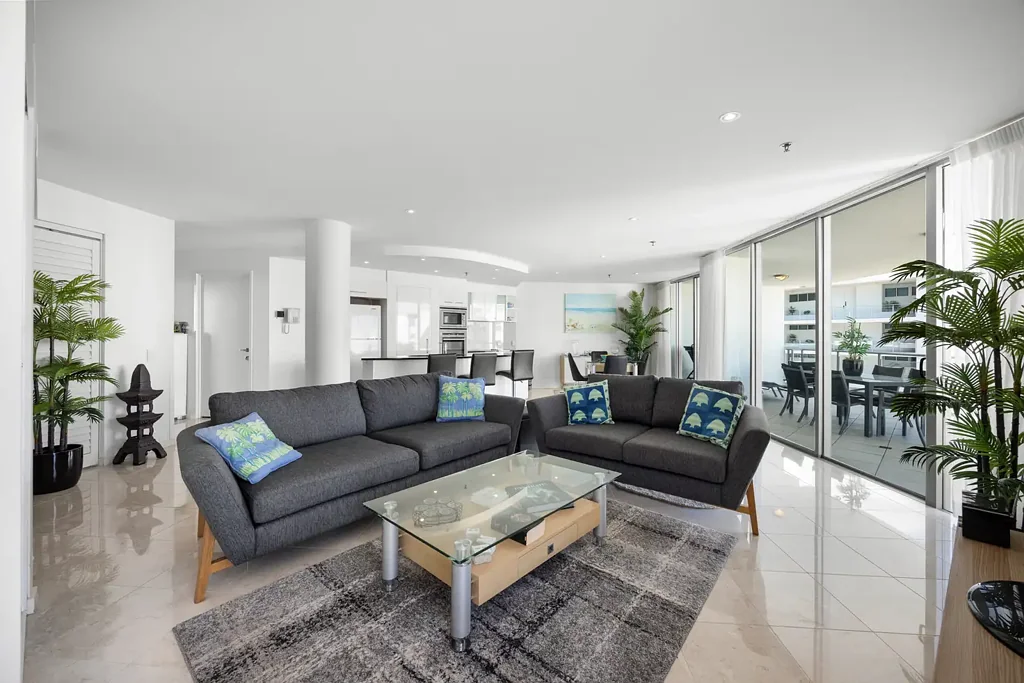 Mooloolaba 3ਬੈੱਡਰੂਮ A Lifestyle of Space, Light & Luxury Just Steps from Mooloolaba Beach