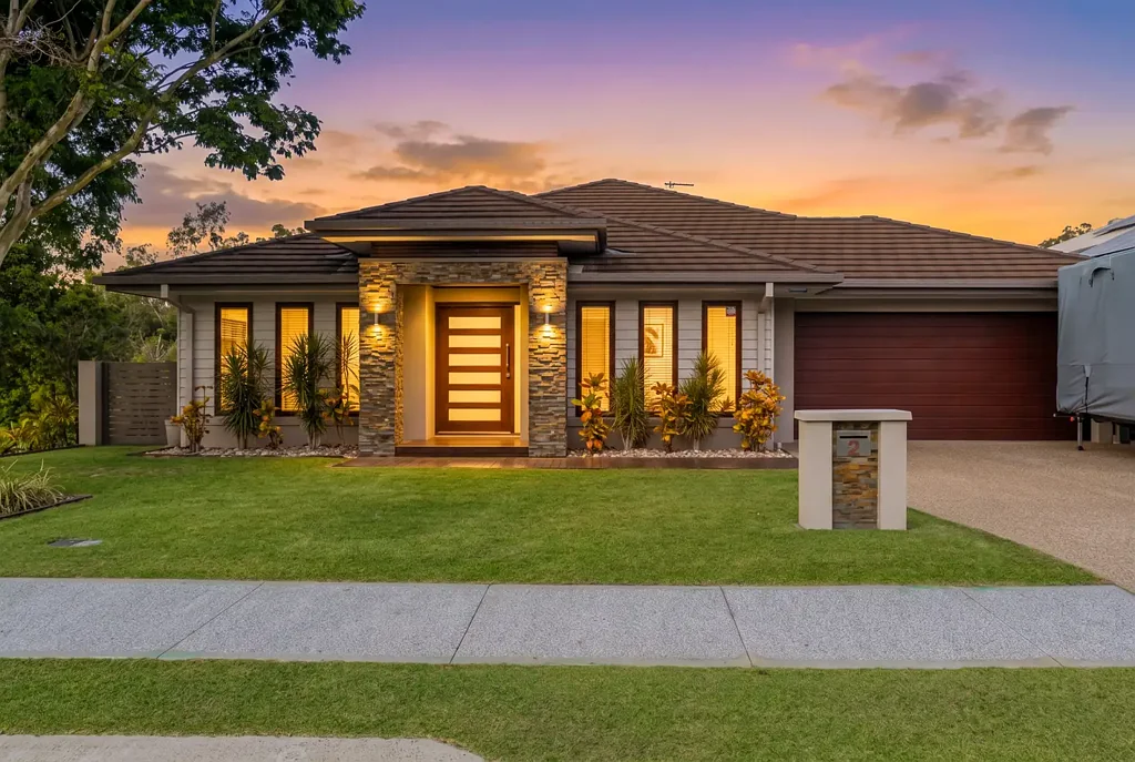 Upper Coomera 4Zimmer First Time Offered To Market - In the Heart Of Coomera Springs Estate